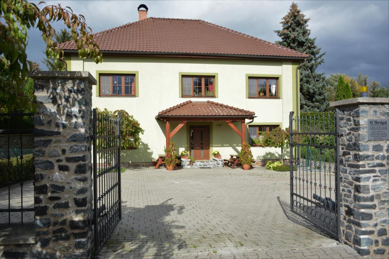Penzion U Horskych Caslav Exterior photo